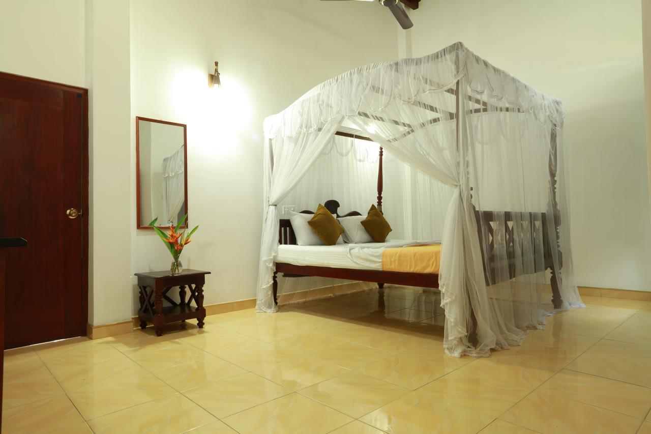 Flamingo Guest House Unawatuna Oda fotoğraf